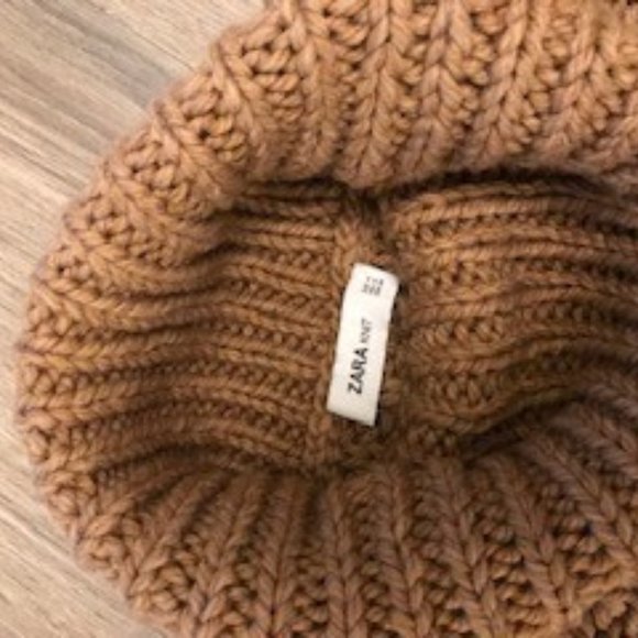 Zara Funnel-Neck Acrylic Warm Rust-Colored Sweater - Picture 4 of 4